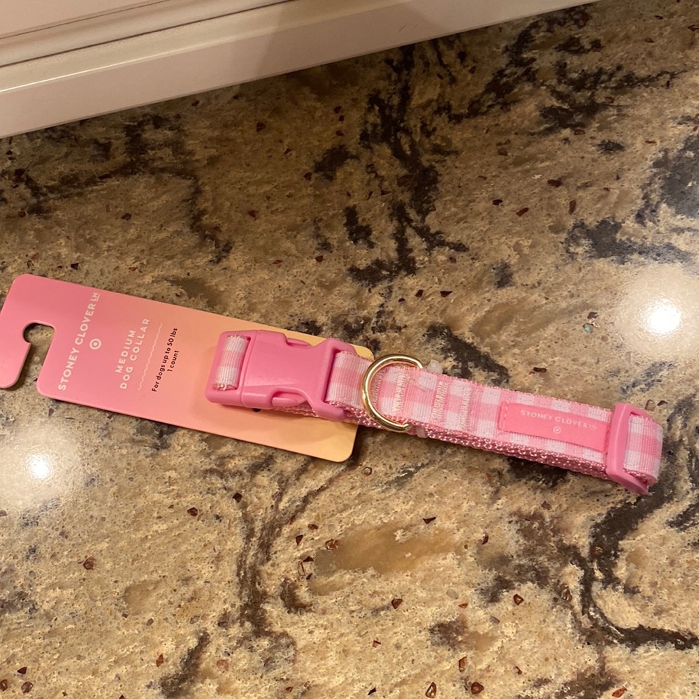 NWT Stoney Clover Medium Dog Collar